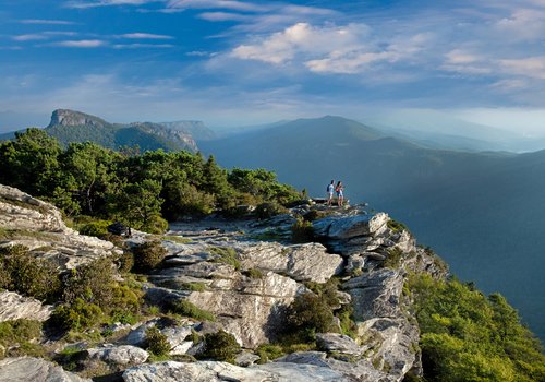 hikers_on_hawksbill.2e16d0ba.fill-500x350